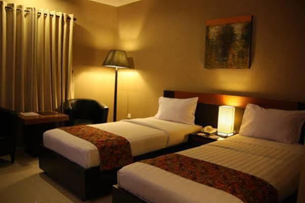 Orchardz Hotel Ayani Pontianak Exterior foto